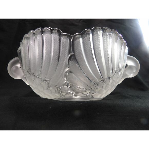 Mikasa Double Swan Frosted Bowl - Picture 1 of 7